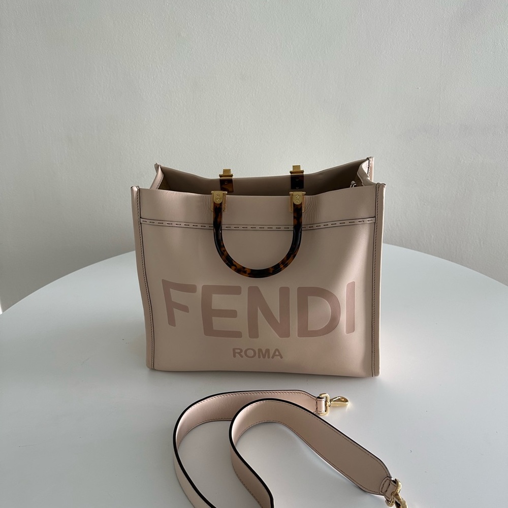 Light pink - Fendi Leather Sunshine Medium Shopper Tote